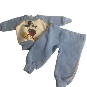 Confetti vintage Mickey Mouse sweatsuit outfit. Sz 0-6 months